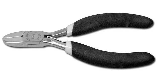 IMPA 611721 — Plier mini diagonal cutting, 4-1/2" w/plastic cover handle 