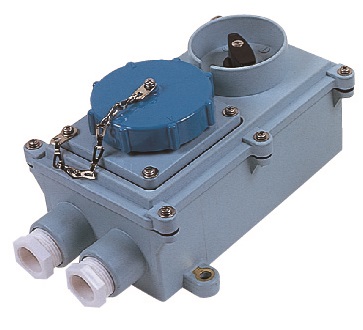 IMPA 792773 — Receptacle w/t iec type w/lock, 3p+e ac200-250v blue rsil2-3