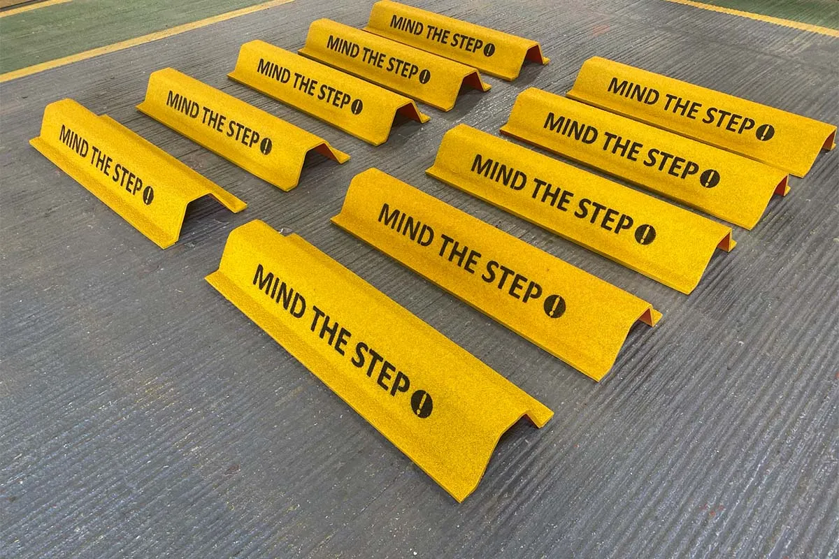 SafetyGrip Heavy Duty GRP Pedestrian Pipe & Hose Ramp - Coarse Grade (Double Style)